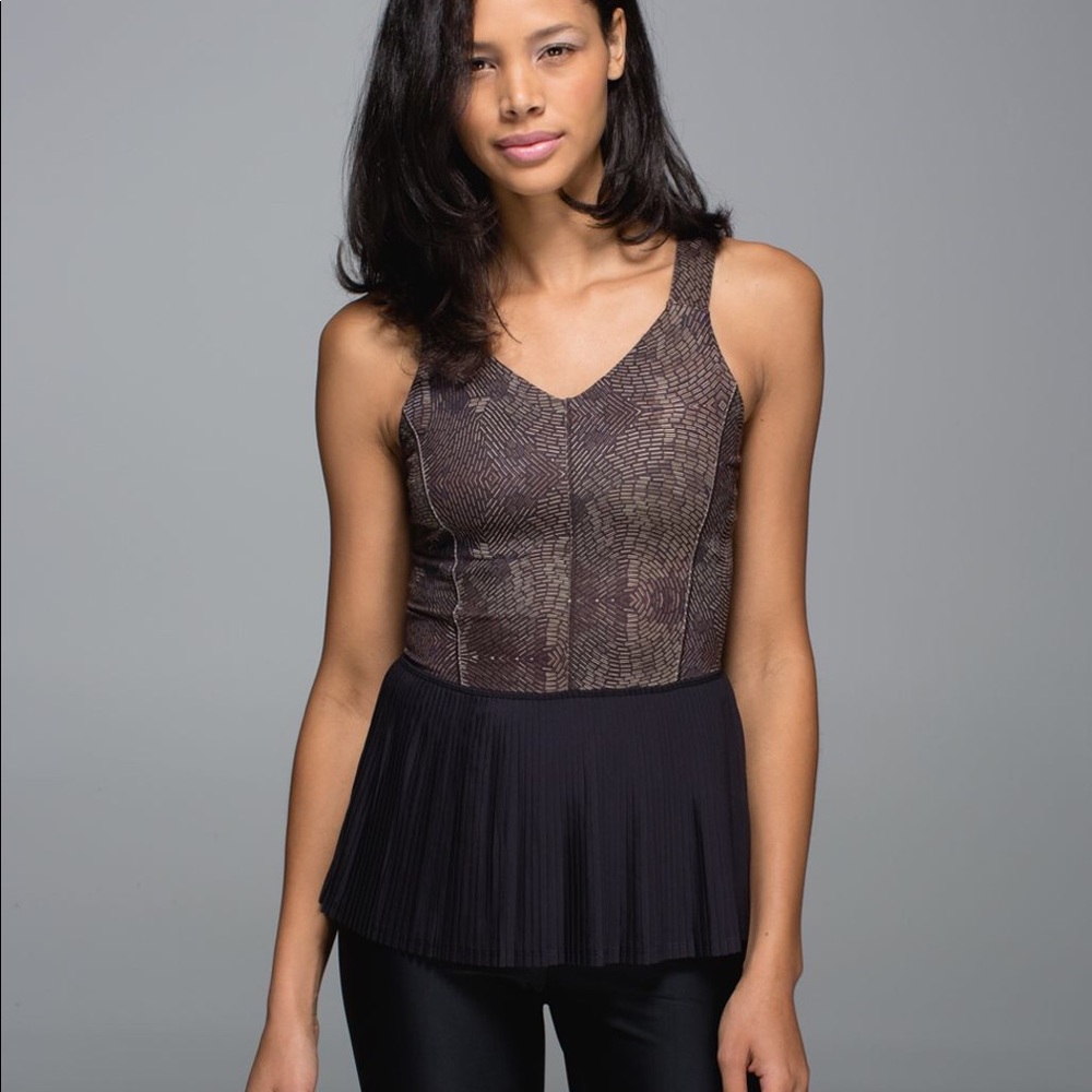 Lululemon City Tank Golden Goddess Geometric Peplum Top - Size 4